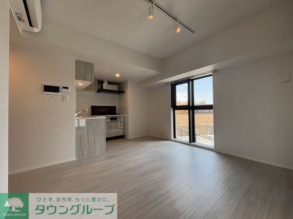 ルミーク三軒茶屋の物件内観写真